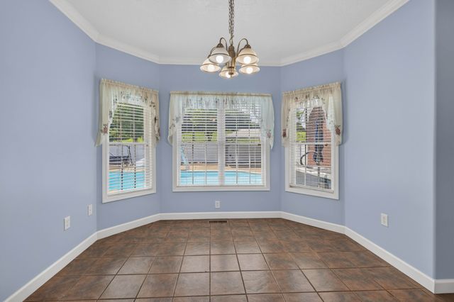 3989 Cadiz Rd, Bumpus Mills, TN 37028