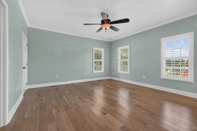 3989 Cadiz Rd, Bumpus Mills, TN 37028