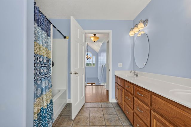 3989 Cadiz Rd, Bumpus Mills, TN 37028