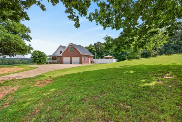 3989 Cadiz Rd, Bumpus Mills, TN 37028