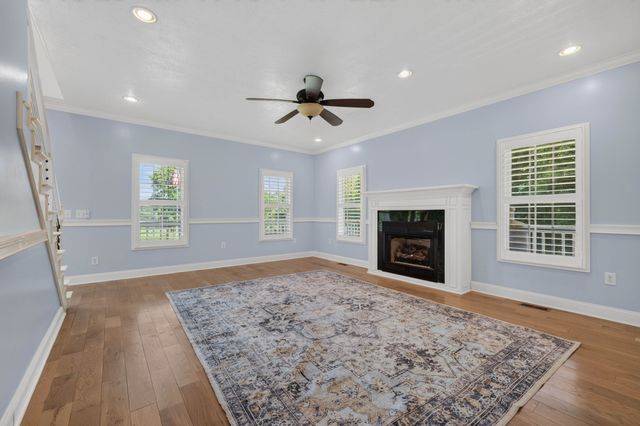 3989 Cadiz Rd, Bumpus Mills, TN 37028