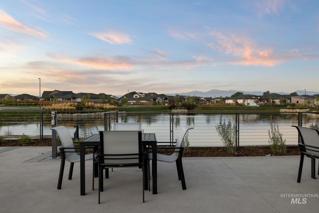7568 W Chines Ln, Eagle, ID 83616