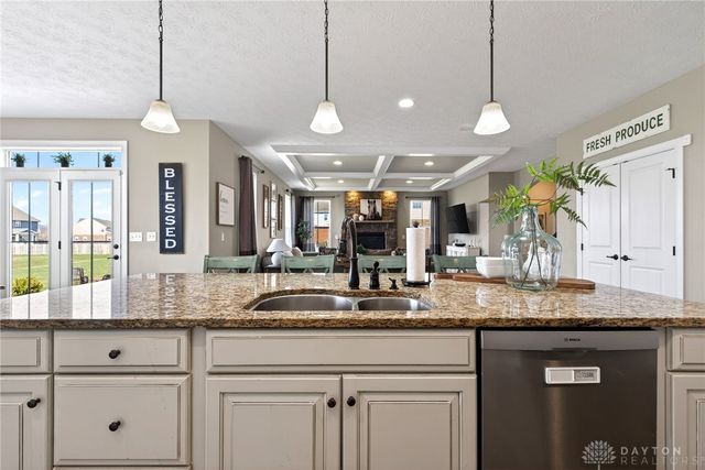 1706 Meadow Creek Court, Centerville, OH 45458