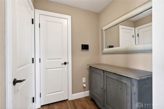 1706 Meadow Creek Court, Centerville, OH 45458