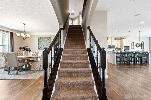 1706 Meadow Creek Court, Centerville, OH 45458