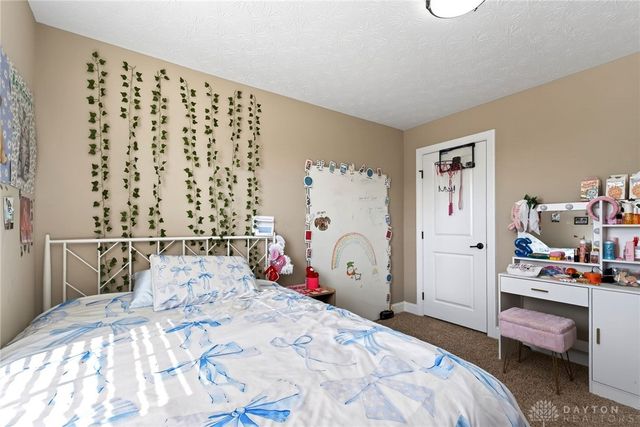 1706 Meadow Creek Court, Centerville, OH 45458