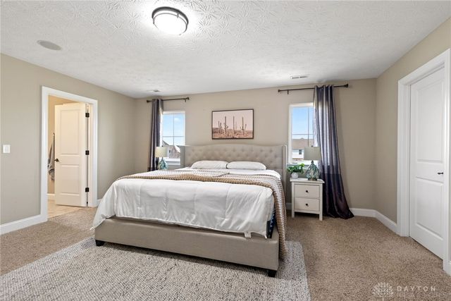 1706 Meadow Creek Court, Centerville, OH 45458