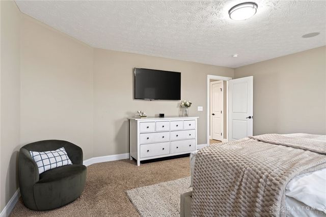 1706 Meadow Creek Court, Centerville, OH 45458