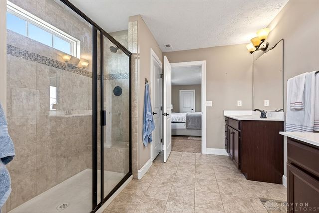 1706 Meadow Creek Court, Centerville, OH 45458