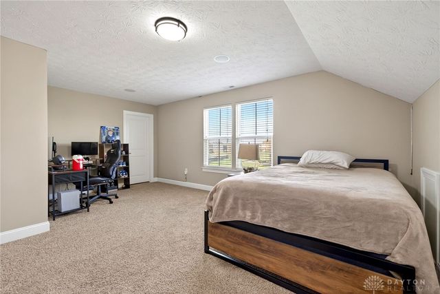 1706 Meadow Creek Court, Centerville, OH 45458