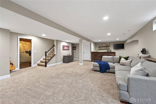 1706 Meadow Creek Court, Centerville, OH 45458