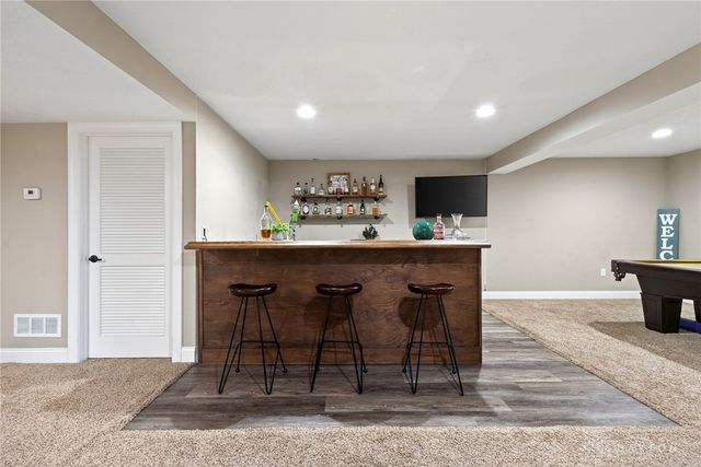 1706 Meadow Creek Court, Centerville, OH 45458