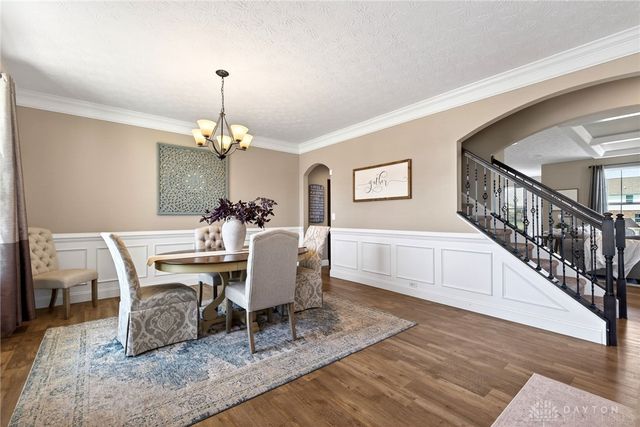 1706 Meadow Creek Court, Centerville, OH 45458