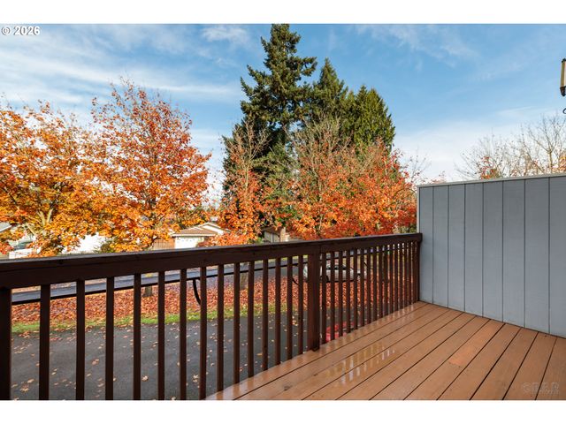 6621 N COLUMBIA Way, Portland, OR 97203
