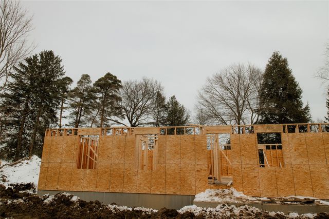 425 E PLEASANT Street, Corry, PA 16407