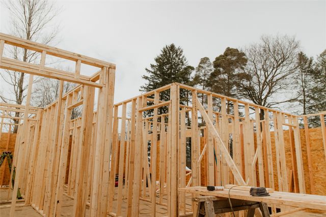 425 E PLEASANT Street, Corry, PA 16407