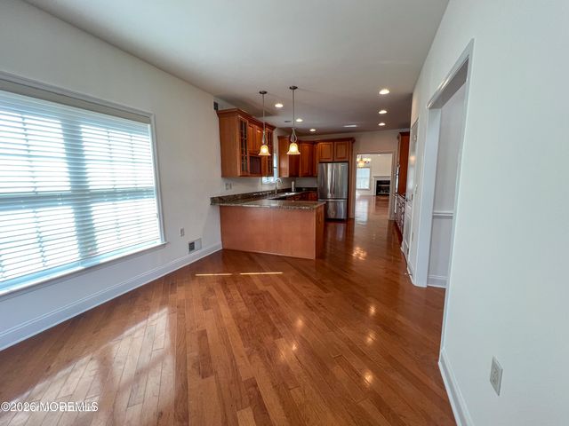 4 Salter Court, Manalapan, NJ 07726