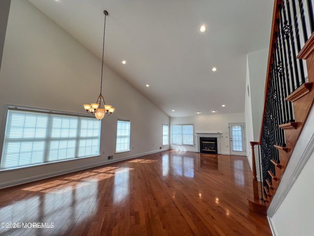 4 Salter Court, Manalapan, NJ 07726