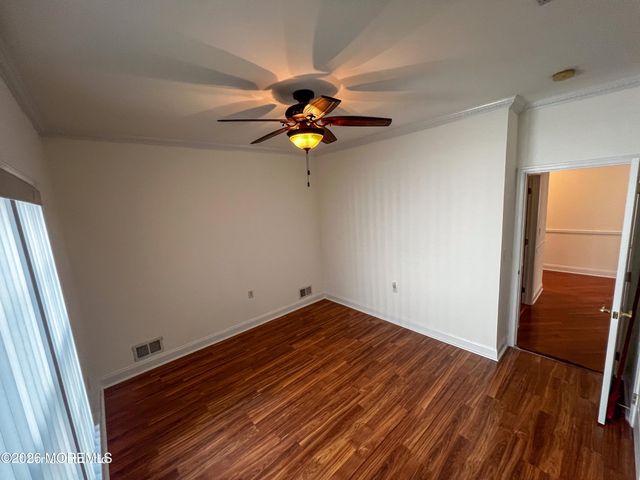 4 Salter Court, Manalapan, NJ 07726