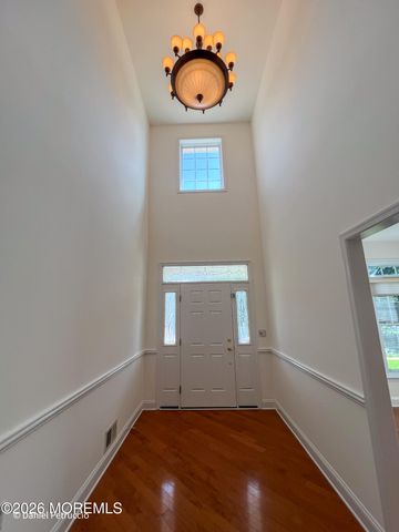 4 Salter Court, Manalapan, NJ 07726