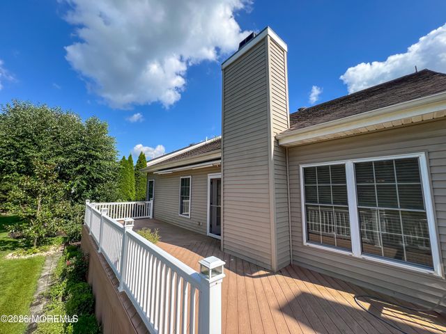 4 Salter Court, Manalapan, NJ 07726