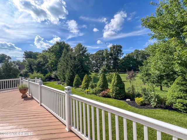 4 Salter Court, Manalapan, NJ 07726