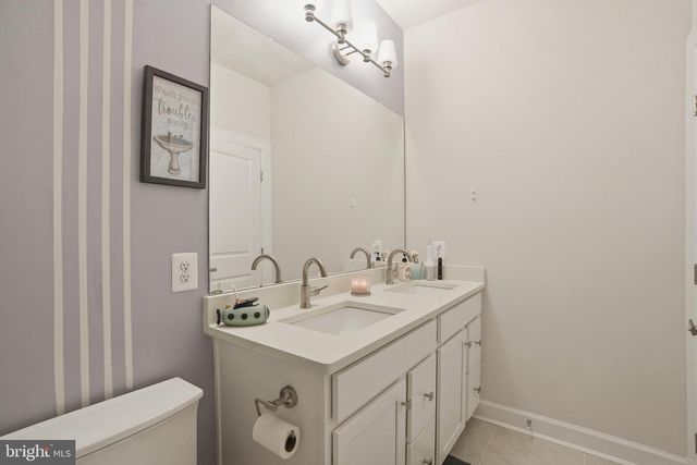 411 W PONDS EDGE DR, Media, PA 19063