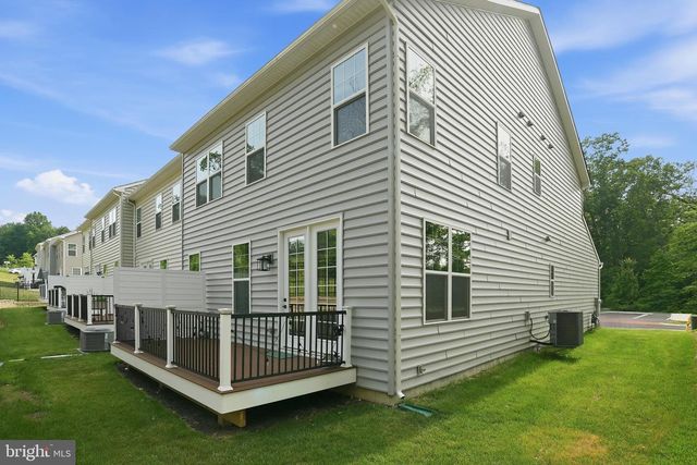 411 W PONDS EDGE DR, Media, PA 19063