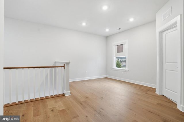 411 W PONDS EDGE DR, Media, PA 19063