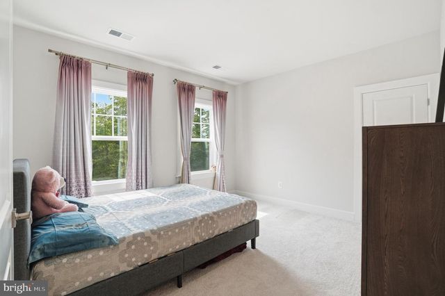 411 W PONDS EDGE DR, Media, PA 19063