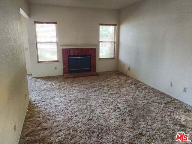 2825 Dartmouth Drive, Lancaster, CA 93536