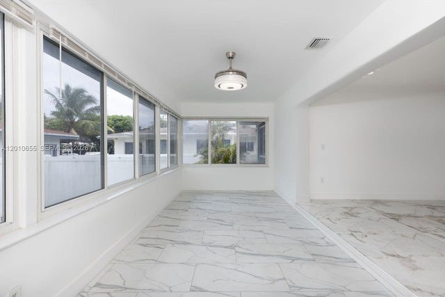 15925 NE 18th Avenue, North Miami Beach, FL 33162