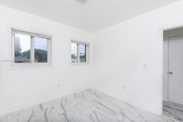 15925 NE 18th Avenue, North Miami Beach, FL 33162