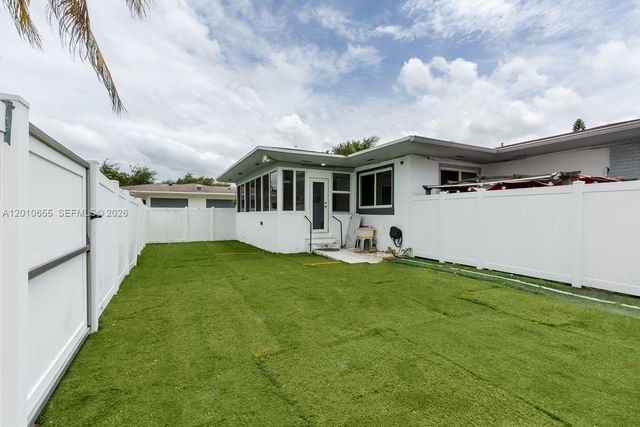 15925 NE 18th Avenue, North Miami Beach, FL 33162