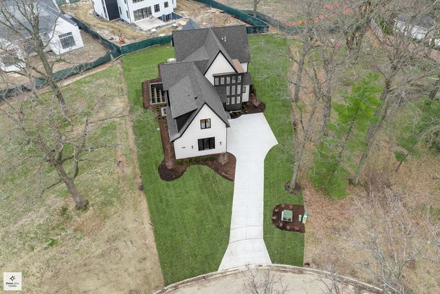 390 Forest Edge Drive, Glencoe, IL 60022