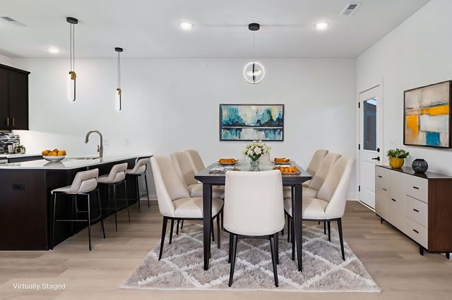 60 Dutch Dr, Clarksville, TN 37043