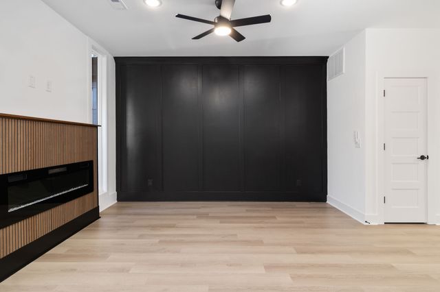 60 Dutch Dr, Clarksville, TN 37043