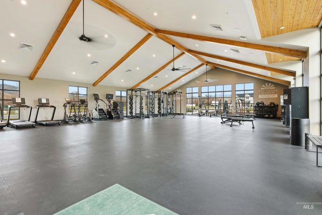 7786 W Diamond Lake Dr, Boise, ID 83714