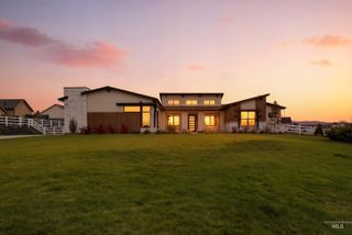 7786 W Diamond Lake Dr, Boise, ID 83714