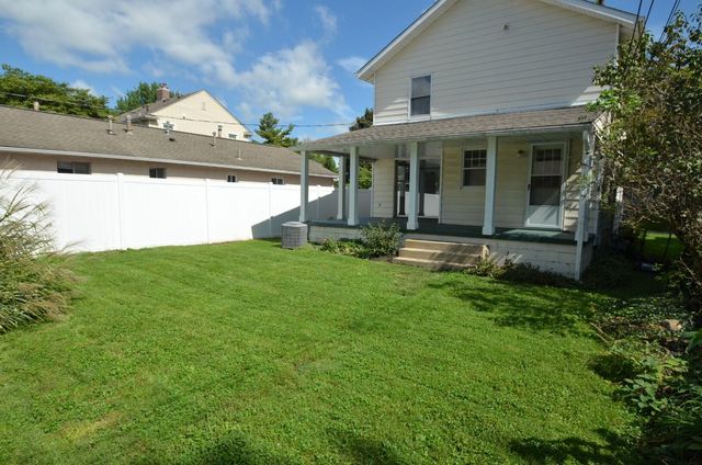 853 Oxley Road, Grandview Heights, OH 43212