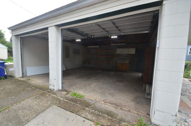 853 Oxley Road, Grandview Heights, OH 43212