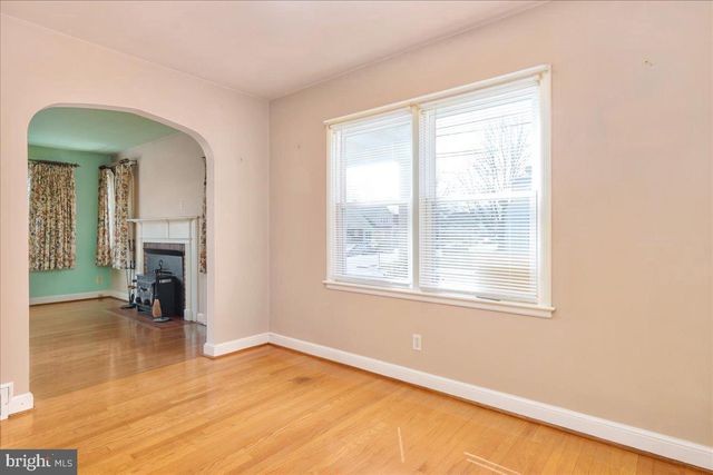 301 AVON RD, Hagerstown, MD 21740