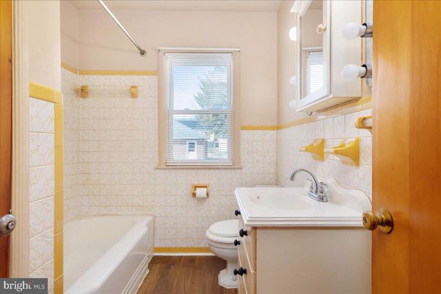 301 AVON RD, Hagerstown, MD 21740