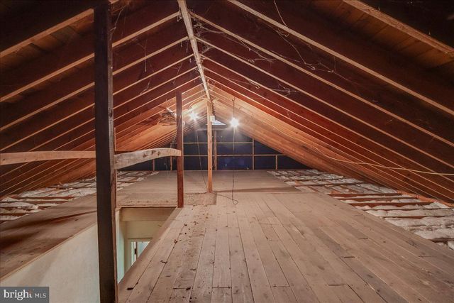 301 AVON RD, Hagerstown, MD 21740