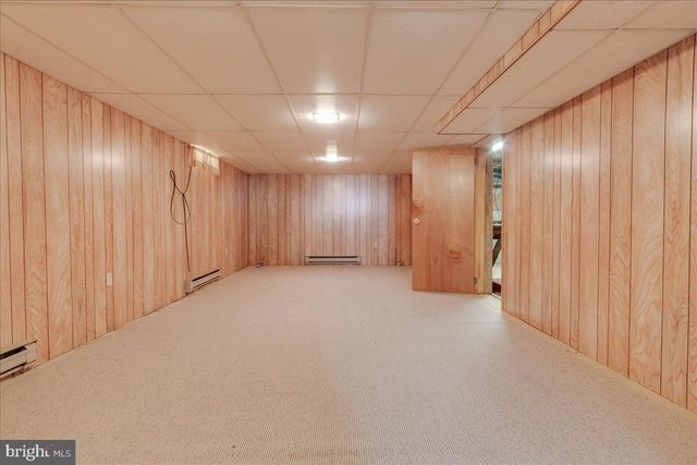 301 AVON RD, Hagerstown, MD 21740