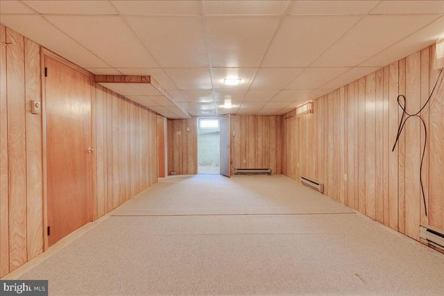 301 AVON RD, Hagerstown, MD 21740