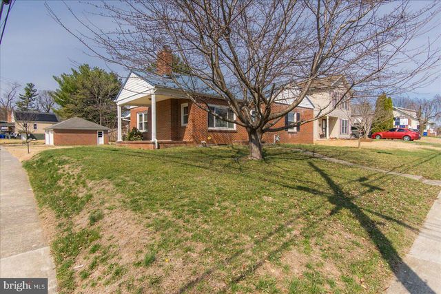 301 AVON RD, Hagerstown, MD 21740