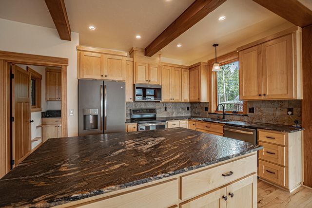 1940 Soda Mountain Road, Ashland, OR 97520