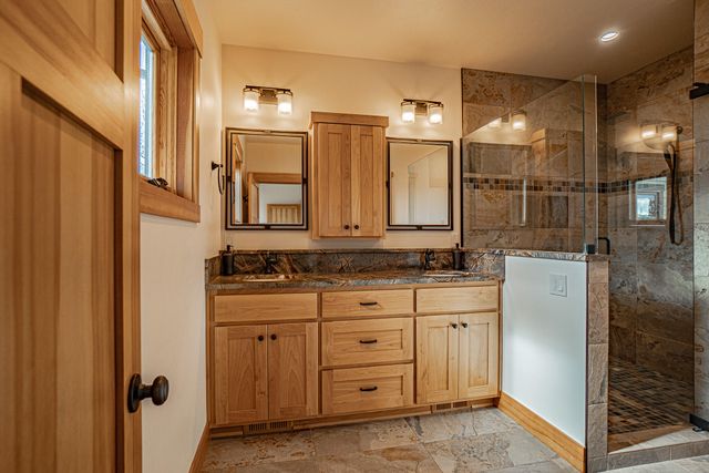 1940 Soda Mountain Road, Ashland, OR 97520