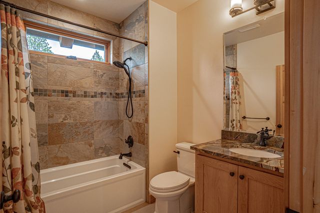 1940 Soda Mountain Road, Ashland, OR 97520